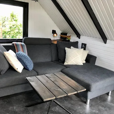 Primitive & Amazing Place, Surrounded By Nature For 2 Adults And 2 Kids * 兰德斯