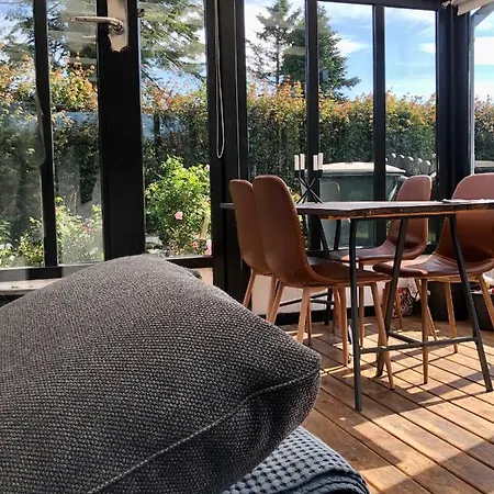 度假居 Primitive & Amazing Place, Surrounded By Nature For 2 Adults And 2 Kids