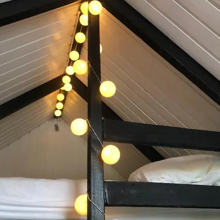 Primitive & Amazing Place, Surrounded By Nature For 2 Adults And 2 Kids *